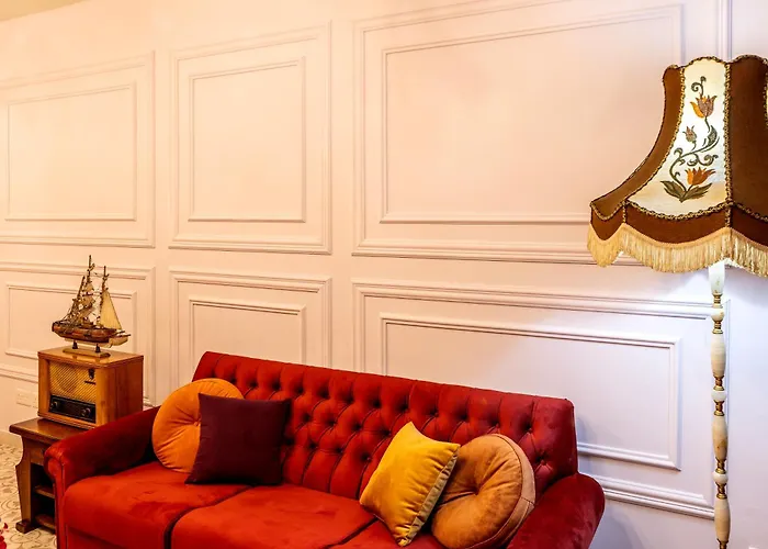 Castle Holiday Apartments